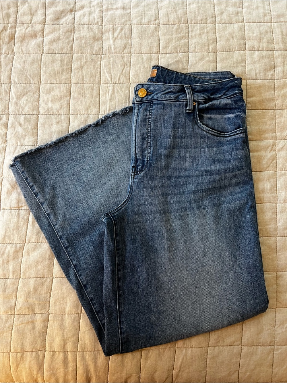 Kut from the Kloth Ryan Ab Fab Super Wide Leg Frayed Hem Jeans - Classic Blue